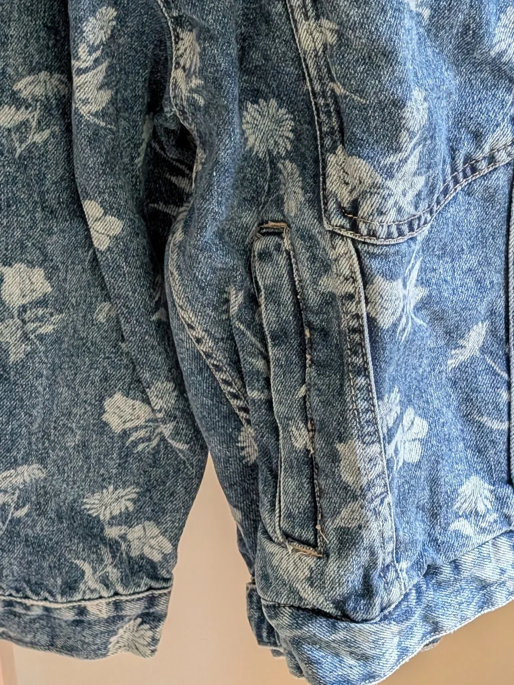 Free People Opal Floral Daisy Patterned  Swing Denim Jacket In Sky Blue - M - Picture 8 of 10